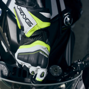 GUANTES FIVE RFX4 EVO NEGRO / AMARILLO FLUOR