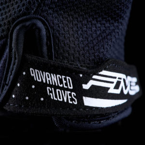 GUANTES FIVE RS3 EVO AIRFLOW NEGRO / BLANCO