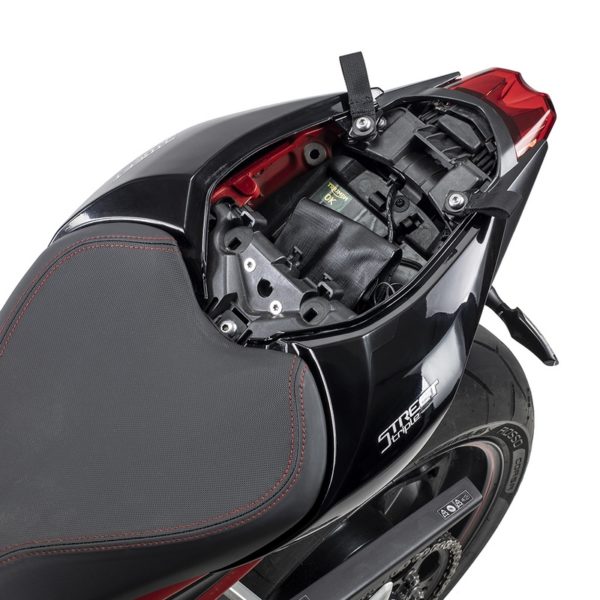 KIT FIJACIÓN DE BOLSA KRIEGA TRIUMPH STREET TRIPLE FIT KIT