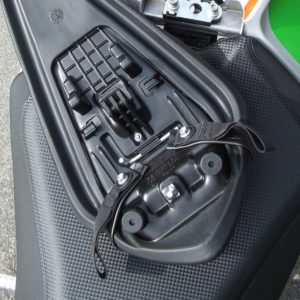 KIT FIJACIÓN DE BOLSA KRIEGA APRILIA TUONO FIT KIT