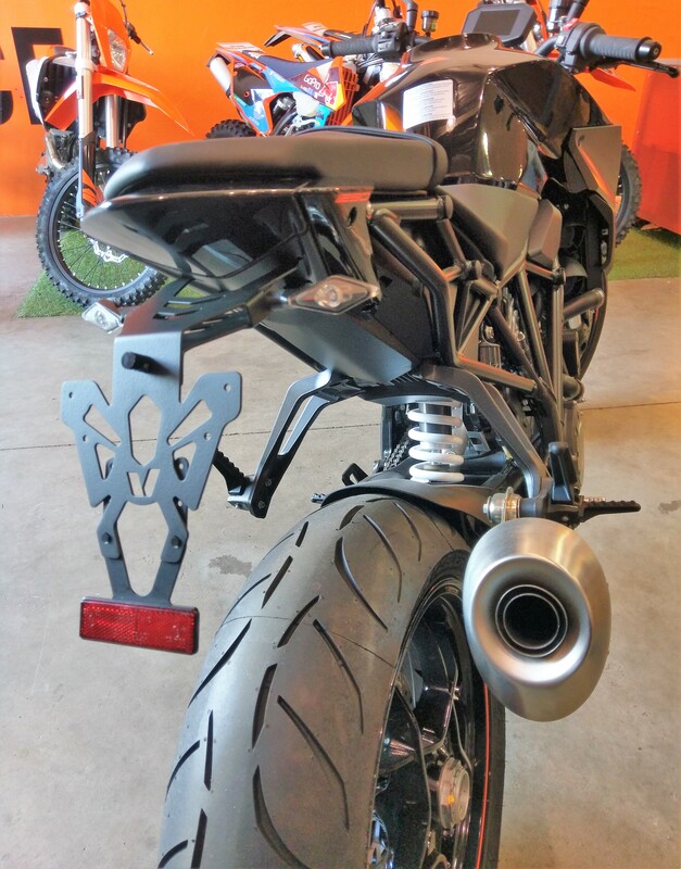 Portamatrículas KTM 1290 SUPER DUKE R negro V PARTS