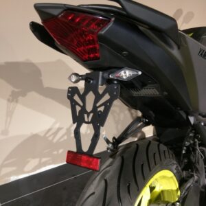 Portamatrículas Yamaha MT-03 negro V PARTS