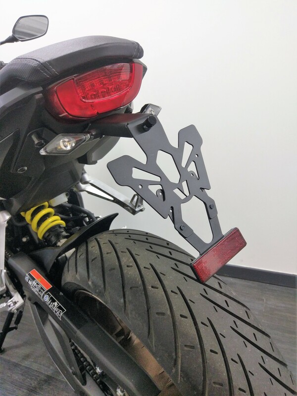 Portamatriculas V PARTS negro Honda CB650R