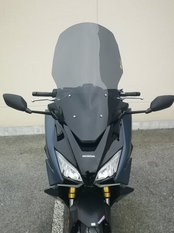 Pantalla V Parts Alta Protección ahumada Honda Forza 750