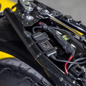 Adaptador inteligente QUAD LOCK de 12 V a USB resistente al agua