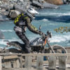MOCHILA KRIEGA TRAIL 18 ADVENTURE BACKPACK AMARILLO FLUOR - Imagen 12