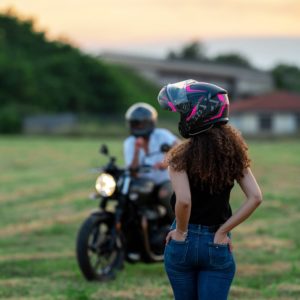 CASCO CGM 569G C-MAX CITY NEGRO FUCSIA FLUOR MATE