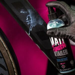 Limpiador protector especial mate MUC-OFF Matt Finish Detailer - Spray 250ml