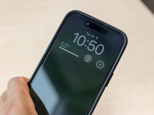 Protector de pantalla QUAD LOCK - 2 láminas de TPU flexibles - Google Pixel 8