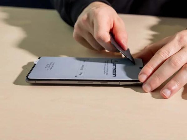 Protector de pantalla QUAD LOCK - 2 láminas de TPU flexibles - Google Pixel 8