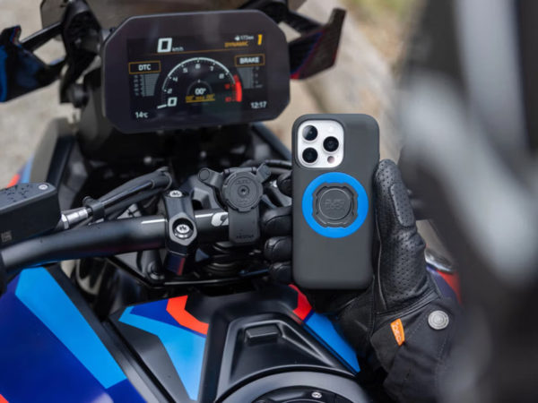Funda magnética QUAD LOCK para iPhone XR