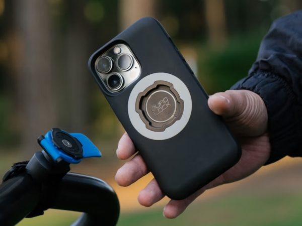 Funda magnética QUAD LOCK para iPhone 16e (SE4)