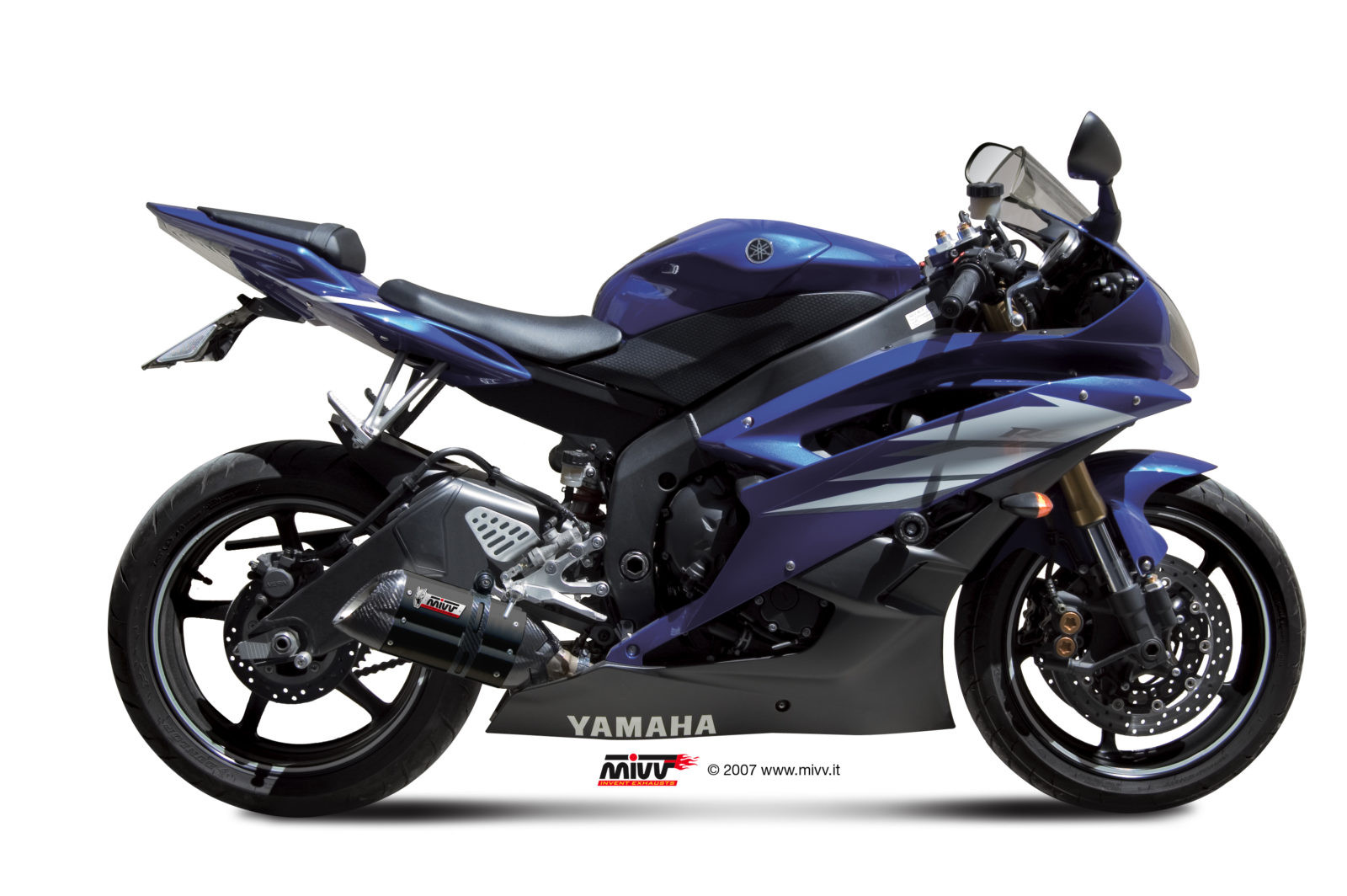 Mivv Slip-On Suono black con tapa carbono Yamaha YZF 600 R6 2006-16