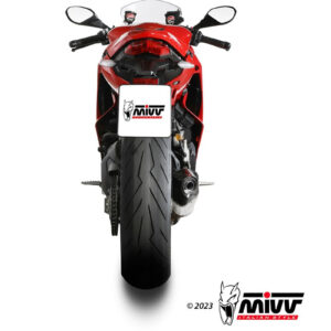 Mivv Slip-On Oval Black con tapa carbono CF Moto 650MT 2021-24