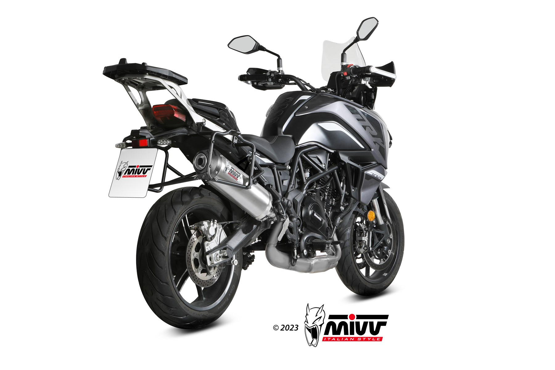 Mivv Slip-On Oval St. Steel con tapa carbono Benelli TRK 702 / X 2023-25