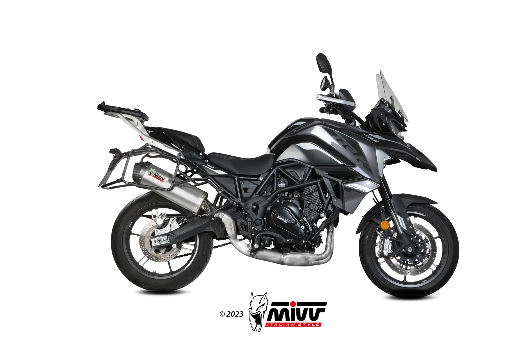Mivv Slip-On Oval Black con tapa carbono Benelli TRK 702 / X 2023-25