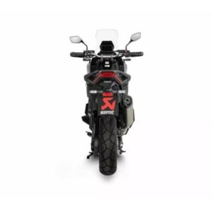 Akrapovic Silenciador de linea deslizable CON tapa de carbono de titanio