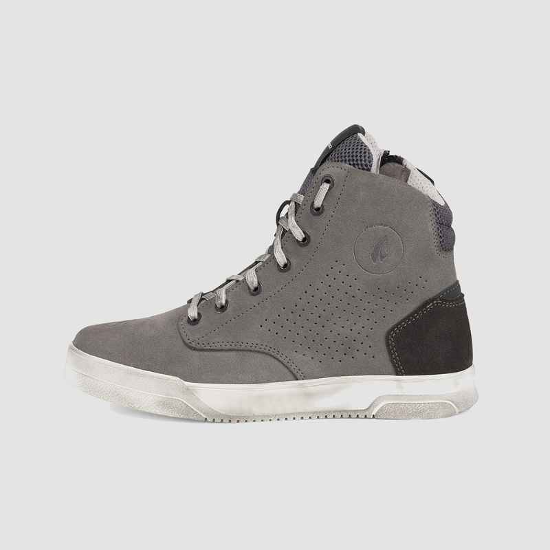 BOTAS FORMA CITY FLOW GREY