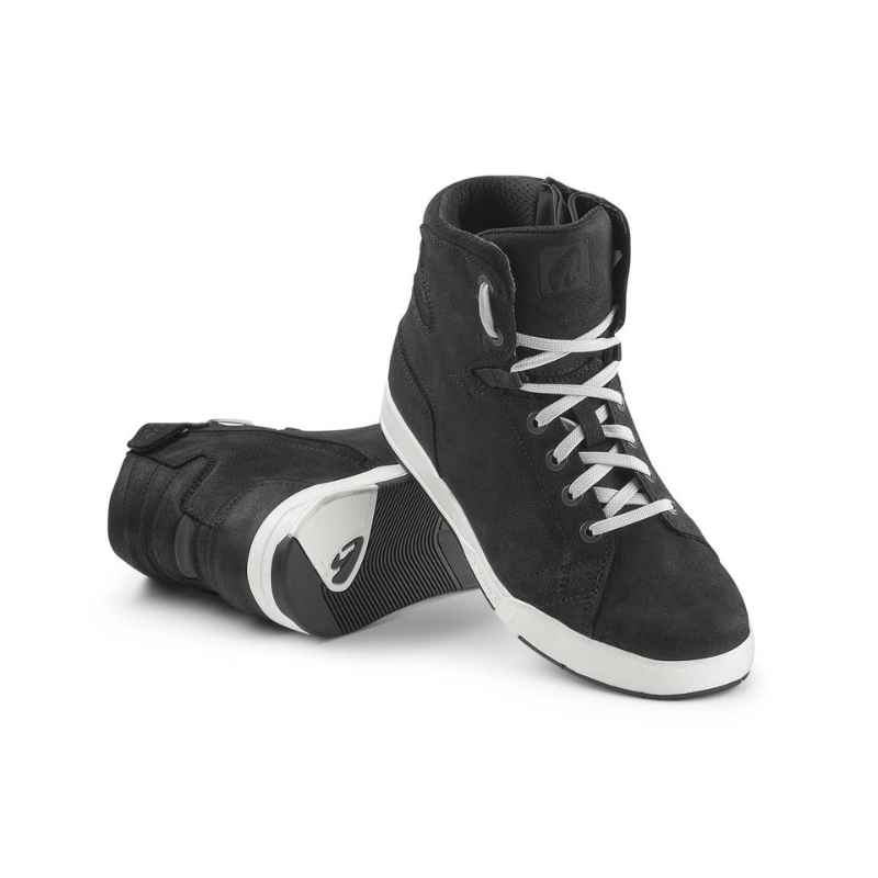 BOTAS FORMA SWIFT X FIT DRY BLACK WHITE