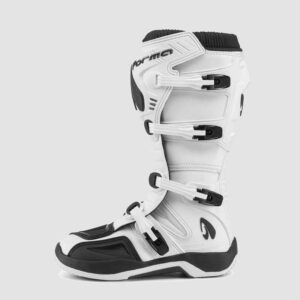 BOTAS FORMA TRACTION WHITE BLACK