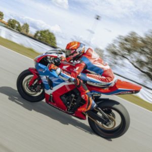 CASCO SHOEI X-SPR PRO GARDNER TC2