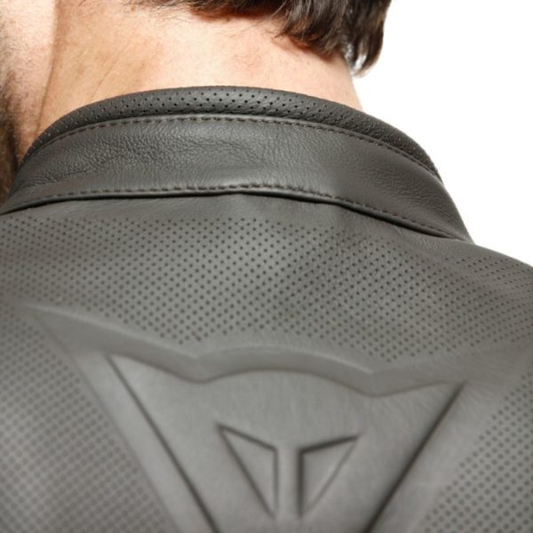 Chaqueta Dainese ISTRICE PERF. LEATHER DARK BROWN