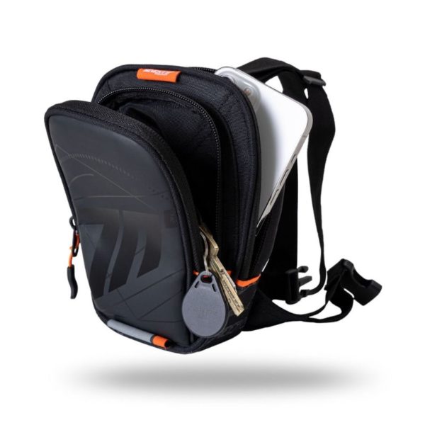 MOCHILA SEVENTY DE PIERNA SD-TL1 NEGRA BLANCA
