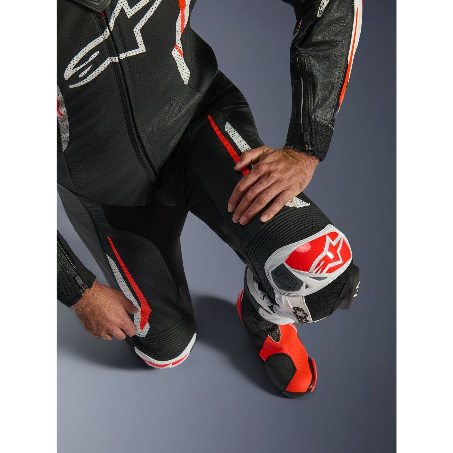 Mono Alpinestars GP TECH V5 BLACK WHITE RED FLUO