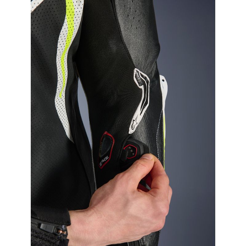 Mono Alpinestars GP TECH V5 BLACK WHITE YELLOW FLUO