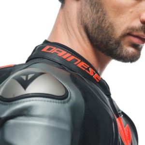 Mono Dainese LAGUNA SECA 5 2PCS TRAJE CUERO NEGRO ANTRACITA ROJO FLUOR