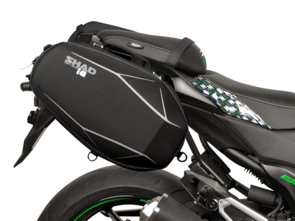 SOPORTE / FIJACIONES SHAD LATERALES DE MALETA SIDE BAG KAWA.Z800 2013
