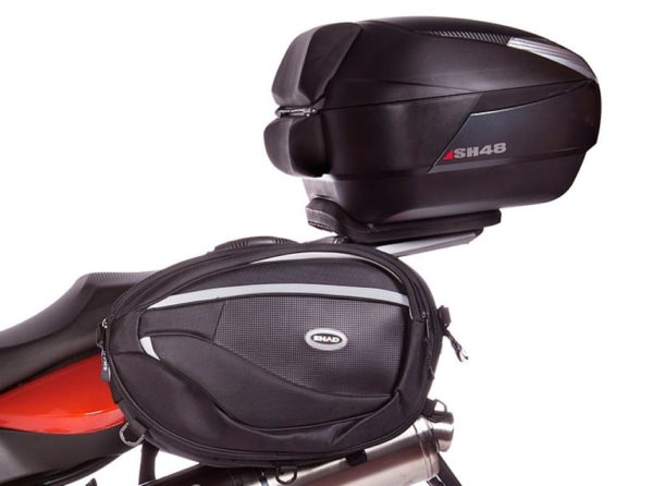 SOPORTE / FIJACIONES SHAD DE MALETA BMW F800 GT 2013