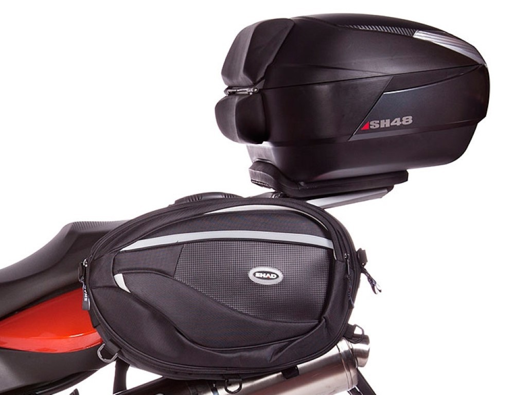 SOPORTE / FIJACIONES SHAD DE MALETA BMW F800 GT 2013