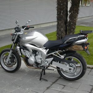 SOPORTE / FIJACIONES SHAD DE MALETA YAMAHA FAZER 600 04-09