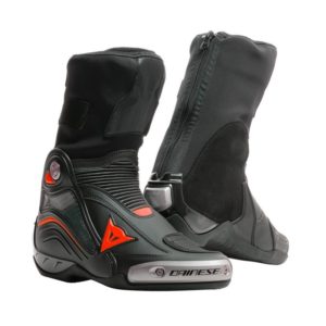 botas-dainese-axial-d1-negras-rojas-fluor