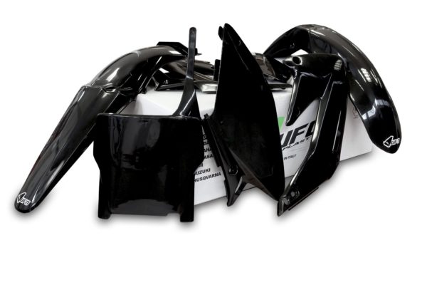 Kit plástica completo UFO Honda negro HOKIT103-001