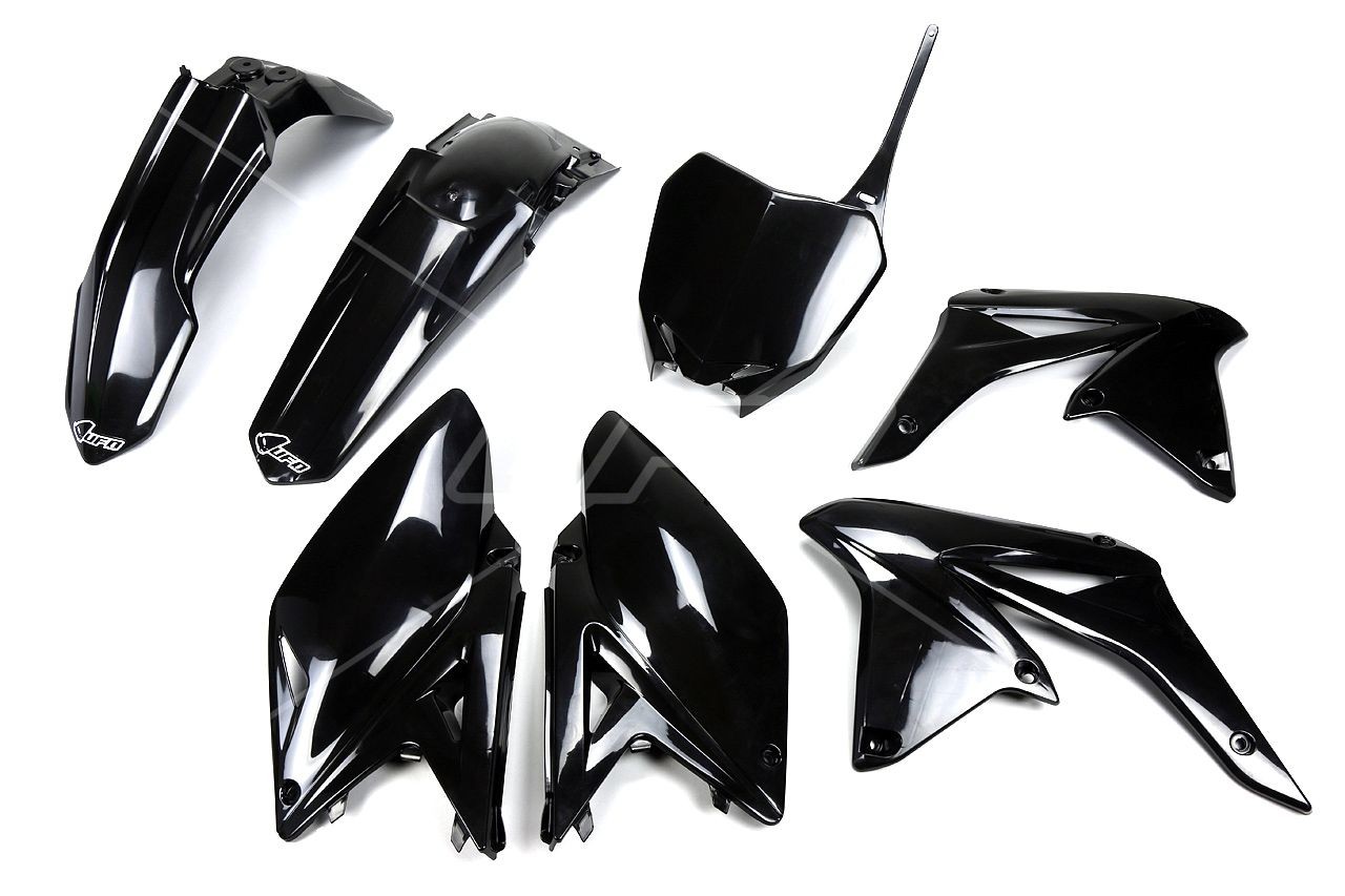 Kit plástica completo UFO Suzuki negro SUKIT416-001