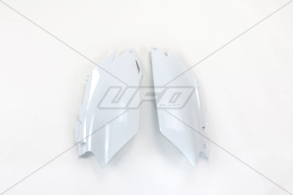 Paneles laterales traseros UFO Honda blanco HO04647-041