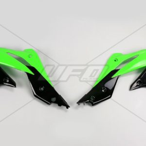 KAWASAKI - Plásticos laterales de radiador UFO Kawasaki original KA04725-999 -