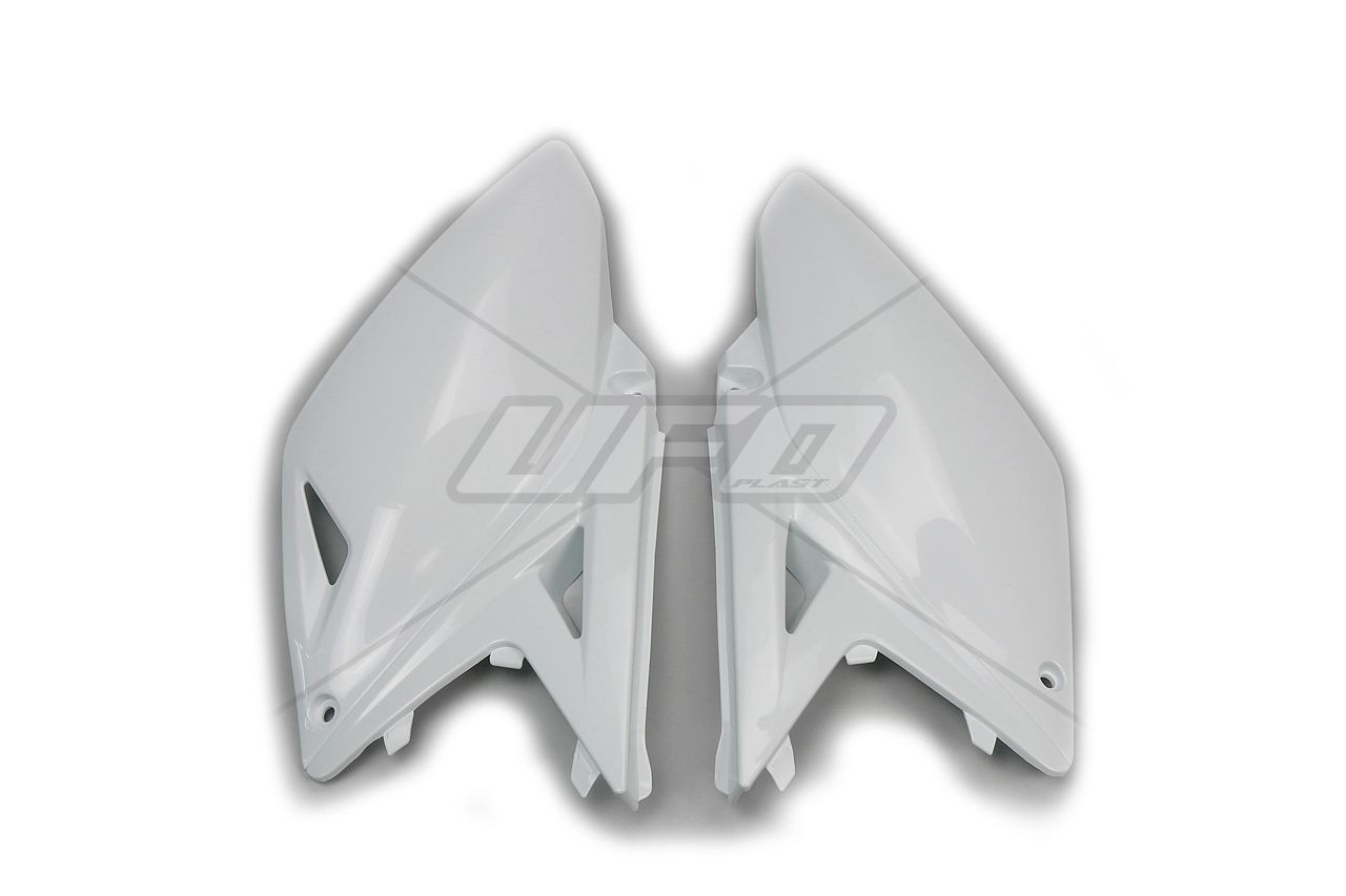 Paneles laterales traseros UFO Suzuki blanco SU04929-041