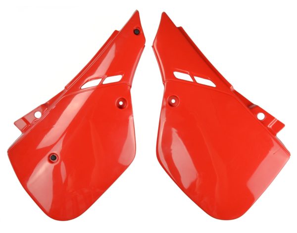 Paneles laterales traseros UFO Honda rojo HO02604-061