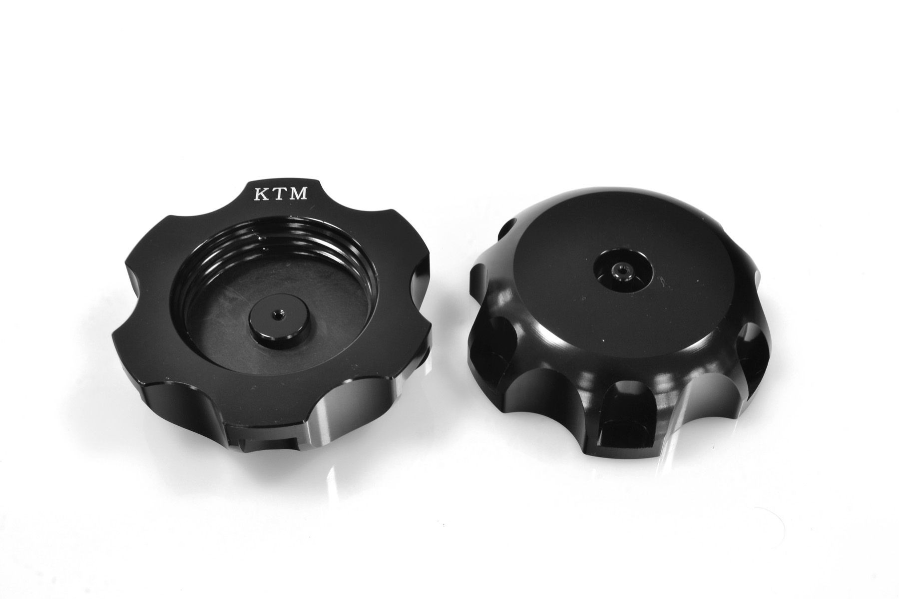 Tapon gasolina KTM/Husqvarna. Negro